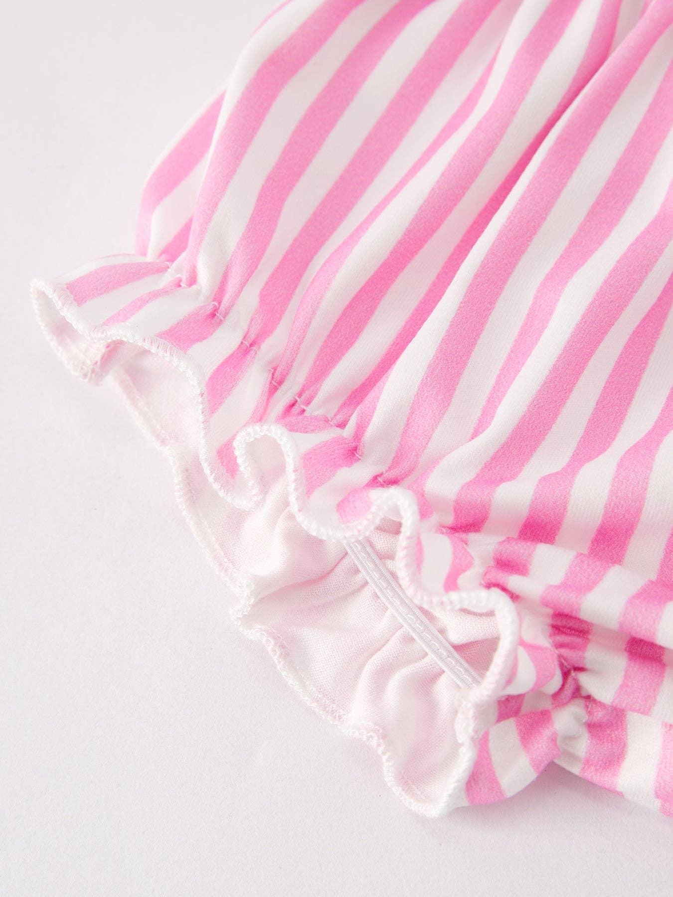 “I ❤ MAMA”Embroidery Smocking Baby Girls Bloomers Set